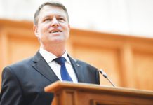 Discursul preşedintelui ţării în Parlament: vociferări, aplauze şi retragerea reprezentanţilor PSD şi ALDE