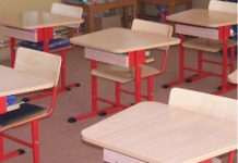 În clasele pregătitoare din comune ale judeţului nu se adună elevi nici cât degetele de la o mână