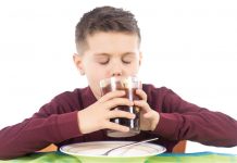 Consumul de băuturi dulci poate creşte riscul declanşării bolilor de ficat la copii