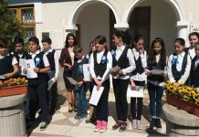 Nichita Stănescu, sărbătorit la 84 de ani de la naştere, de elevi ploieşteni