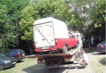 A început ridicarea maşinilor abandonate pe domeniul public din Ploieşti