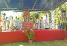 Sute de credincioşi, la hramul Bisericii Domneşti din Ploieşti