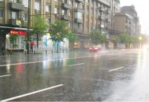 Sfârşit de săptămână cu ploi torenţiale şi temperaturi scăzute