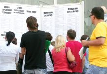 Prahovenii nu vor să muncească departe de casă nici când primesc bani de la stat !