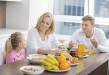 Renunţarea la micul dejun dublează riscul de arterioscleroză