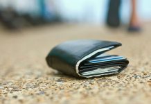 Poliţia prahoveană face apel la persoana care a pierdut un portofel cu bani să se adreseze Secţiei nr. 2 din Ploieşti