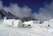 Hotelul de Gheaţă de la Bâlea Lac are ca temă muzica
