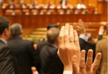Parlamentarii şi senatorii au votat noua conducere a Birourilor Permanente
