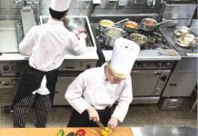 Criză acută de personal pe Litoral