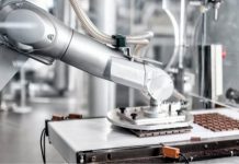 Potrivit unui studiu, România are nevoie în următorii ani de peste 10.000 de roboţi pentru a rămâne competitivă în regiune