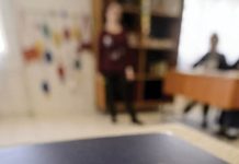 Profesorii vor fi plătiţi integral în luna martie şi nu au obligaţia să se prezinte la şcoală în perioada în care cursurile sunt suspendate