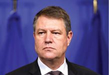 Președintelui i s-a cerut să nu promulge legea care permite aleșilor locali să desfășoare afaceri private