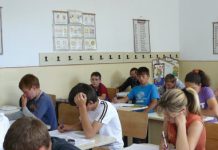 Absolvenţii de gimnaziu se pot înscrie la Evaluarea Naţională