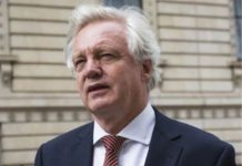 David Davis, ministrul britanic pentru Brexit, a demisionat