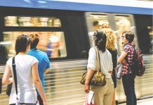 Studenţii din provincie pot beneficia de o reducere de 50% la cartelele de metrou