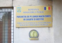 Două persoane – trimise în judecată, după ce au pretins şi primit bani pentru a obţine o carte de identitate auto