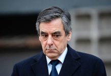 Fostul premier francez Francois Fillon, audiat de judecători