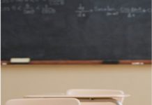 Un sfert dintre copiii din România abandonează şcoala