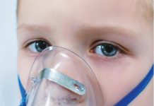 Un copil din patru suferă de astm din cauza obezităţii