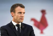 Emmanuel Macron îi cere lui Vladimir Putin să reia negocierile pentru soluţionarea conflictului din Ucraina