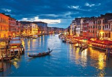 Taxă pentru turişti într-unul dintre cele mai frumoase oraşe din lume