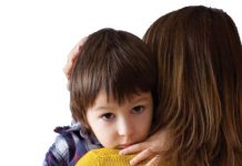 Jumătate dintre părinţii din SUA îşi tratează copiii răciţi cu leacuri băbeşti