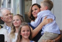 Jennifer Garner a fost aleasă drept cel mai frumos om din lume