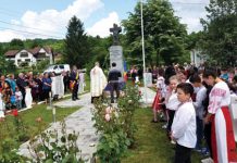 Cu lacrimi despre ieri, cu speranţă într-un altfel de mâine, Ziua Înălţării Domnului – marcată, ieri, la Apostolache