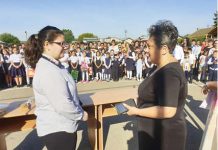 Printr-un program de burse de merit, Şcoala De Flori înfloreşte viitorul pentru două eleve din comuna Lipăneşti!