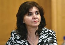 Monica Anisie promite că ”taie” hârtiile care îngreunează munca profesorilor