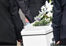 Un primar din Franţa le-a interzis oamenilor să moară în zilele de sărbătoare sau în weekend