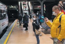 Sute de mii de angajaţi din Spania au revenit la serviciu