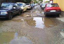 La Ploieşti – strada… celor aproape 20 de bălţi!