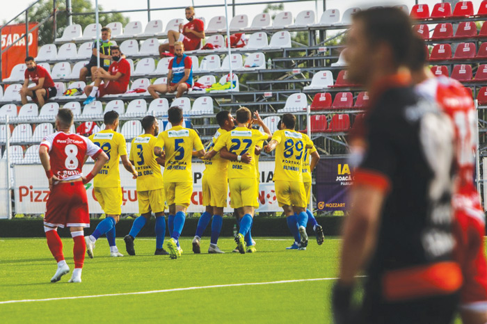 La Arad, lupii au simţit şi bucuria primului gol din play-off