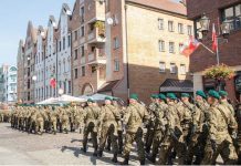 1.000 de soldaţi americani şi un comandament pentru flancul estic al NATO vor fi desfăşuraţi în Polonia