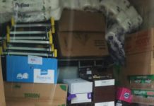 Trei indivizi – prinși în flagrant, în Ploiești, spărgând un autotren