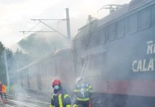Locomotiva unui tren de călători a luat foc în Gara Sinaia