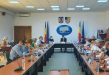 După lungi așteptări, ieri s-au întâlnit, pe tema crizei gunoiului din Ploiești, reprezentanții tuturor instituțiilor abilitate să găsească soluții