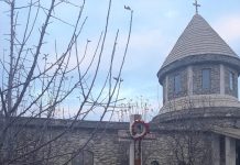 Cerul, oamenii şi pietrele l-au plâns, cu acelaşi glas stins în durere, pe poetul Lucian Avramescu