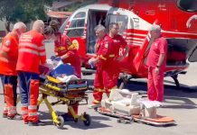 Misiune specială pentru salvarea unui bebeluş venit pe lume la maternitatea din Ploieşti