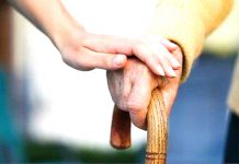 Bătrânii singuri din Mizil vor fi ajutaţi de angajaţii unui compartiment special al primăriei