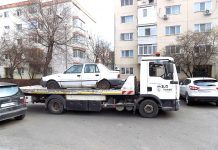 Anul acesta, mii de maşini parcate aiurea în Ploieşti au fost „încălţate“, altele fiind „luate pe sus“!