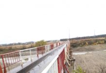 O firmă din Prahova va moderniza podul metalic de la Pantazi, care traversează Teleajenul