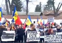 La Chişinău – protest al comuniştilor şi socialiştilor, în apărarea ”limbii moldoveneşti“