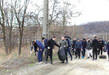 Acţiune a elevilor de la Şcoala de Pompieri Boldeşti-Scăeni, pentru ecologizarea albiei râului Teleajen