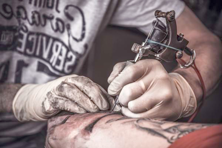 The Risks of Permanent Tattoos: Infection, Allergic Reactions, and Health Concerns – What You Need to Know