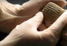 A fost descoperită o listă de cumpărături pe o tabletă de lut veche de 3.500 de ani!