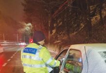 Sute de sancţiuni contravenţionale aplicate de poliţia prahoveană în urma unor razii rutiere