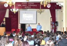 Mii de elevi din şcolile prahovene – beneficiari ai „lecţiilor“ predate de jandarmii de la Gruparea Mobilă „Matei Basarab“ Ploieşti