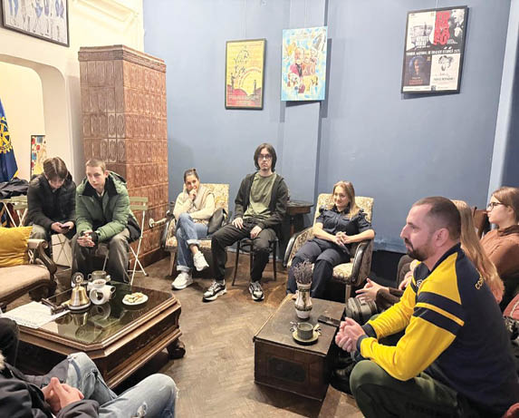 dialog tineri_politisti